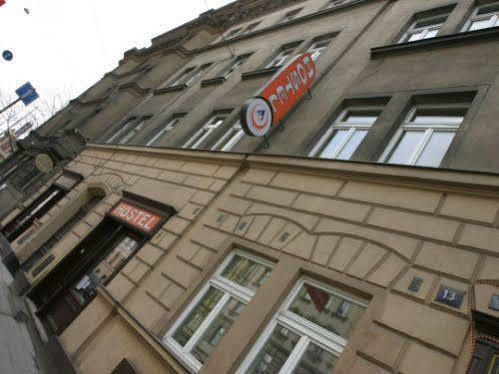 Hostel Advantage Praga Esterno foto